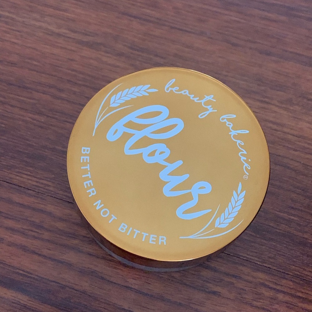 Beauty Bakery setting powder.
